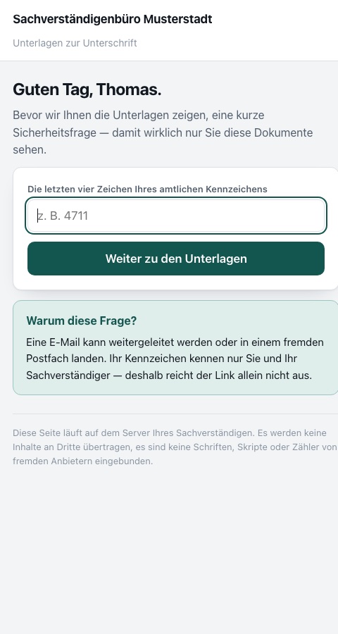 Kundenansicht auf dem Handy mit der Sicherheitsfrage nach dem Kennzeichen